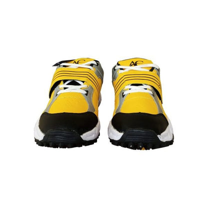 Cricket Gripper Sports Shoes